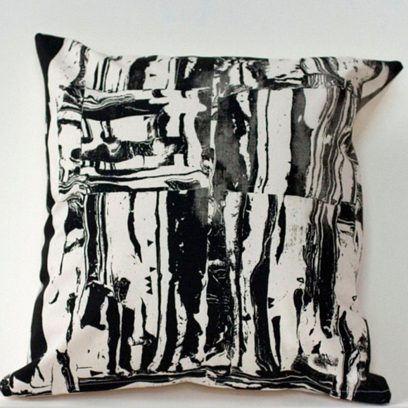 Brand NEW Pillow Covers (2) - Picture 1 of 1